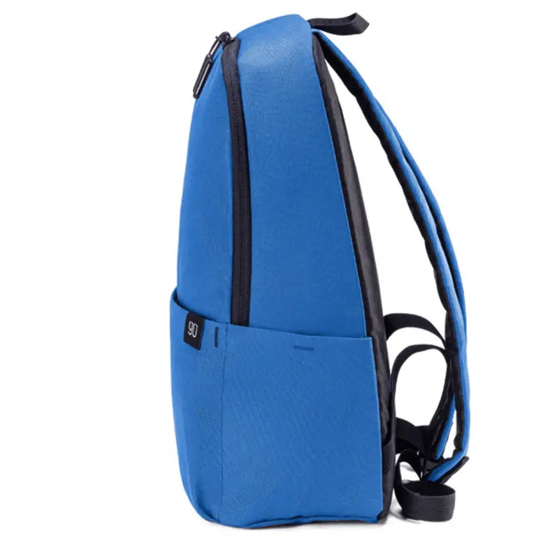 Mochila Casual de Mano 12" Estilo Minimalista y Funcionalidad Tamaño Compacto Resistente y Duradera Perfecta para Uso Diario